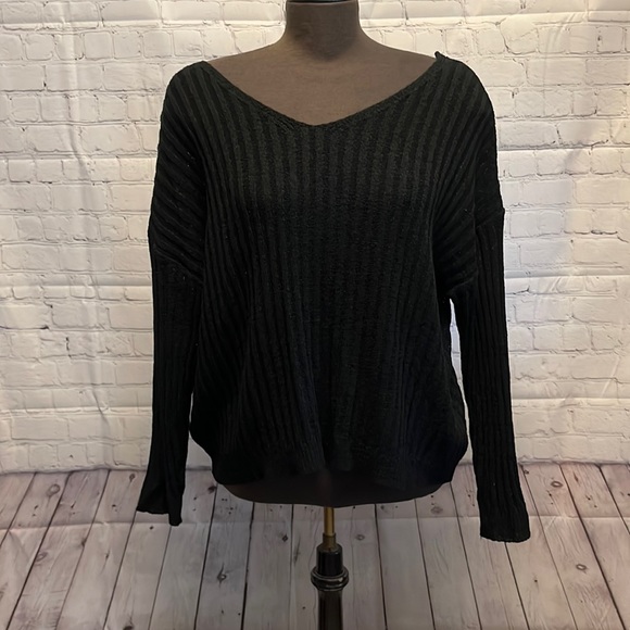 SHEIN Sweaters - SHEIN Curve Cropped Sweater